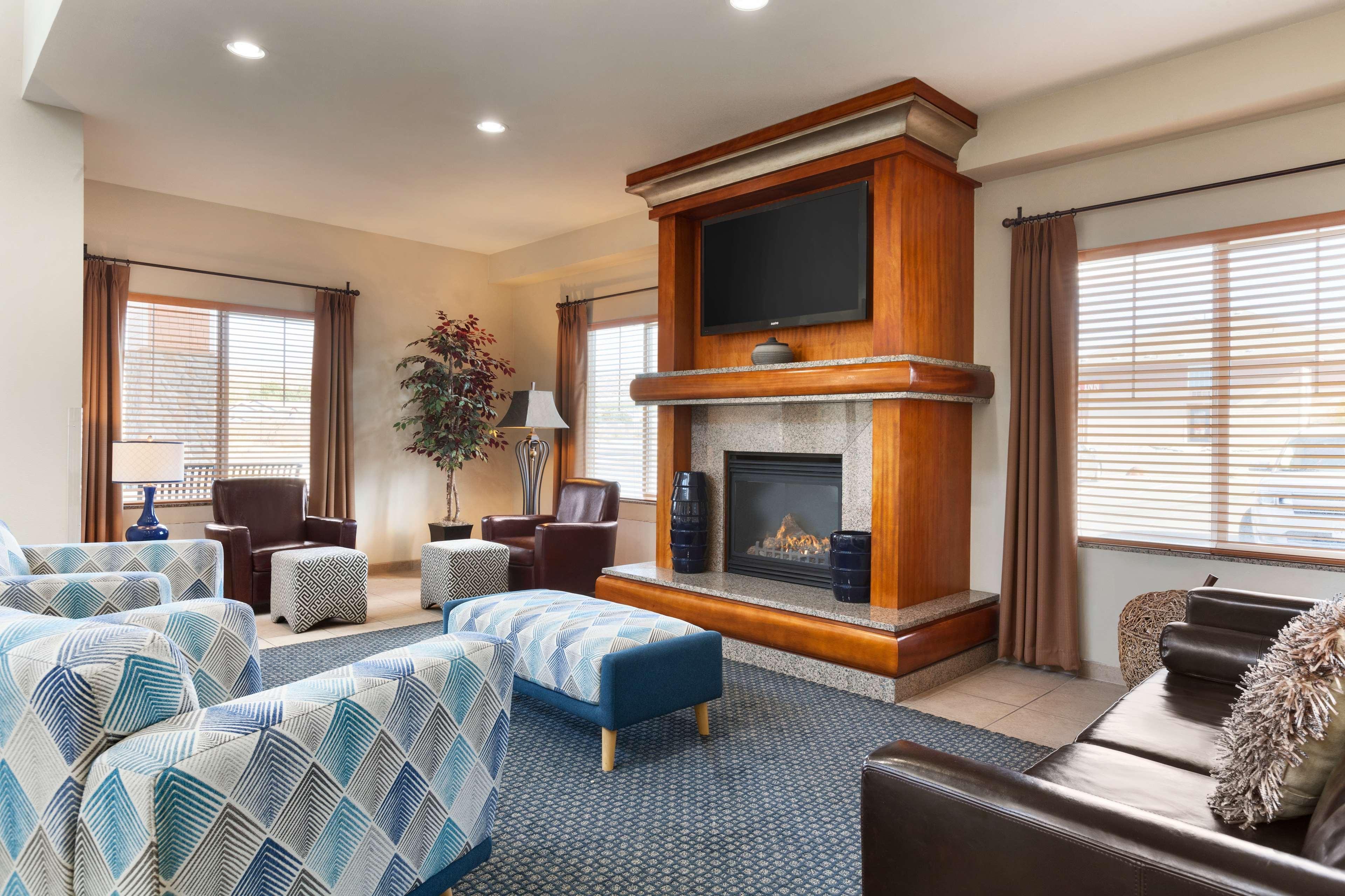 Best Western PLUS Peppertree Inn at Omak Exterior foto