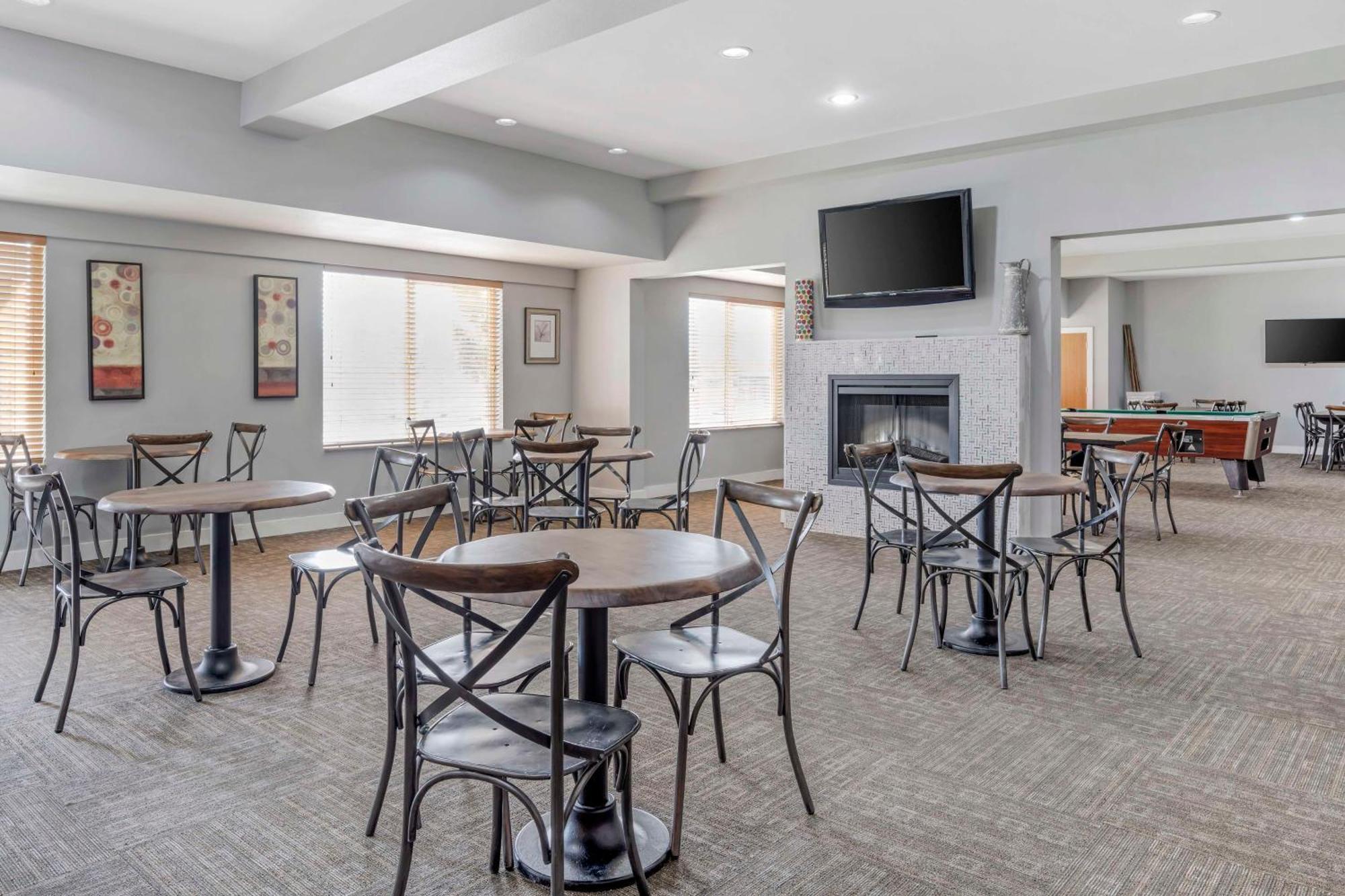 Best Western PLUS Peppertree Inn at Omak Exterior foto