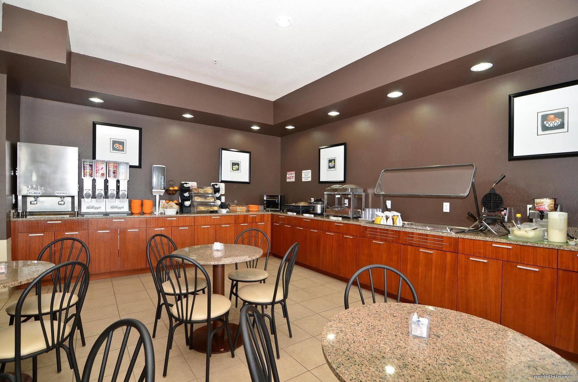 Best Western PLUS Peppertree Inn at Omak Exterior foto